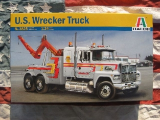Italeri 3825  U.S.Wrecker Truck